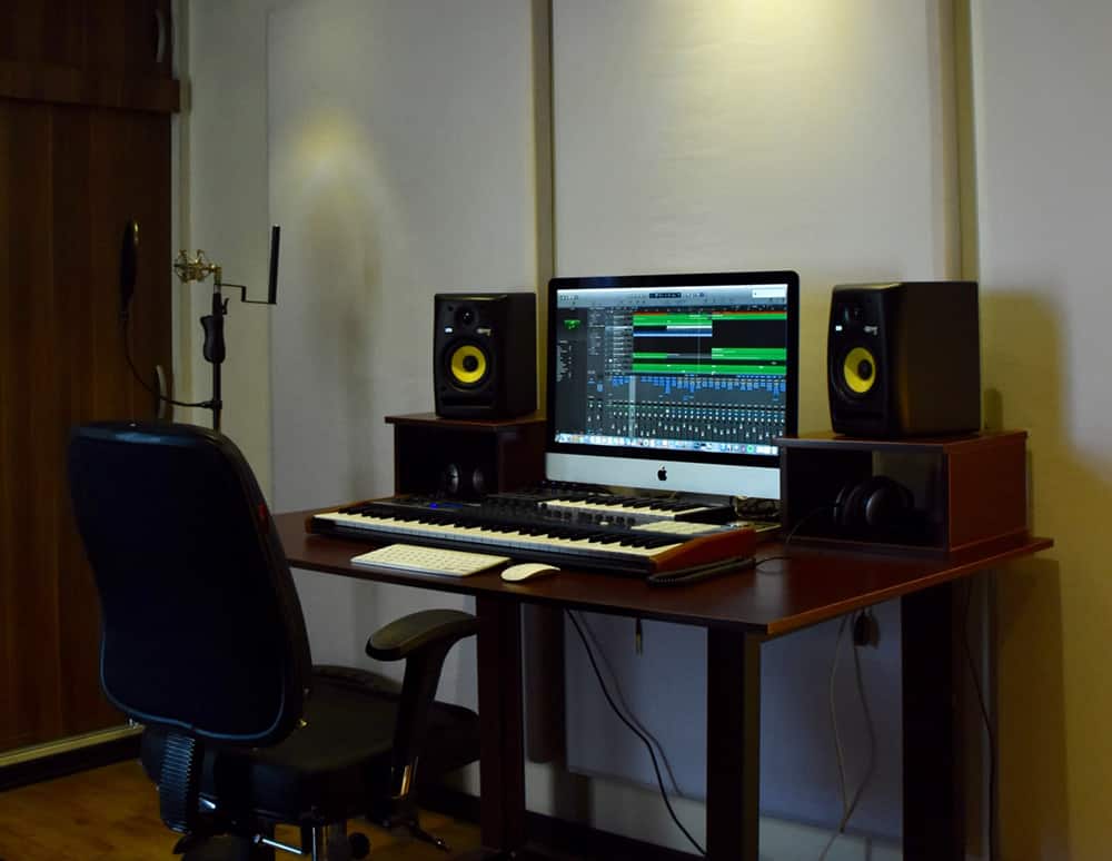 How to Set up Your Home Recording Studio  Musixon